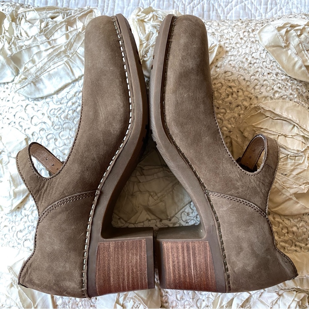 Dansko Taupe Mary Jane Heels - Picture 5 of 14